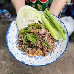 ลาบเนื้อวัว (แบบอิสาน)