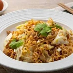 ผัดมาม่าทะเล