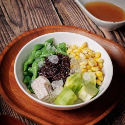 ชุดลอดช่องรวมมิตรน้ำกะทิน้ำตาลโตนด (ลอดช่องไทย เผือกชิ้น ข้าวเหนียวดำ แตงไท ข้าวโพด)