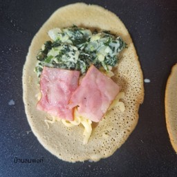 โตเกียว ไส้ผักโขมชีส เบคอน