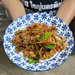 ผัดเผ็ดเนื้อ