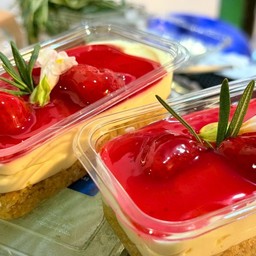 สตอเบอรี่ชีสพาย