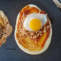 โตเกียว ไส้น้ำพริกเผา หมูหยอง ไข่