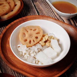 มะพร้าวกะทิ รากบัว เม็ดบัว ลูกเดือย