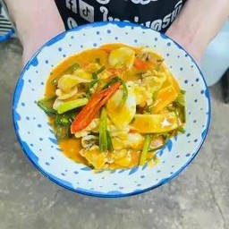 ปลาหมึกผัดไข่เค็ม
