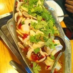 ปลาหมึกนึ่งมะนาว