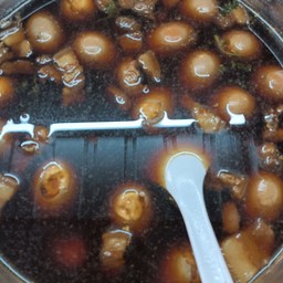 ไข่พะโล้สามชั้น