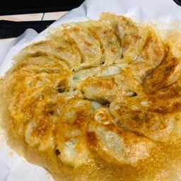 เกี๊ยวซ่าพัทยา by นาโน