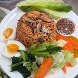 ข้าวคลุกปลาทูไข่ต้ม