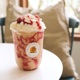 Raspberry Macchiato Frappe 
