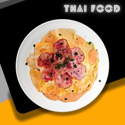 ข้าวไข่ข้นเบคอนซอส Thousand Island