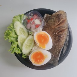 ข้าวหน้าปลาสลิด