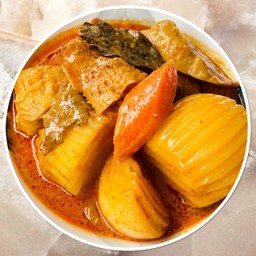 แกงมัสมั่น