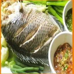 ปลานิลนึ่งจิ้มแจ่ว