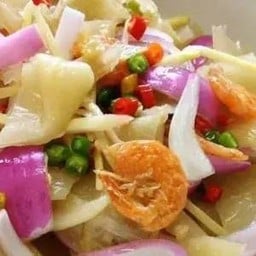 ยำเกี้ยมฉ่ายกุ้งแห้ง