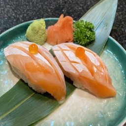 ซูชิท้องปลาแซลมอน 2 ชิ้น