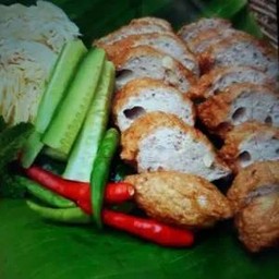 แหนมปลากรายทอด