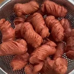 ไส้กรอกแดงกรอบ ชุดละ