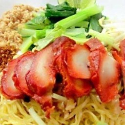 บะหมี่แห้งหมูแดง