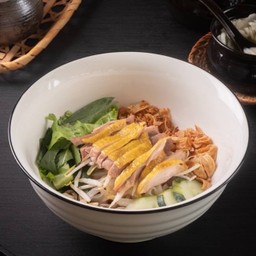 08 เฝอไก่แห้ง (Pho Hanoi Chicken Without Soup)