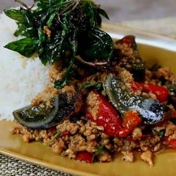 ลองชม (อาหารตามสั่ง แซนวิช ขนมปังปิ้ง และเครื่องดื่ม)