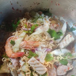 ยำมาม่า