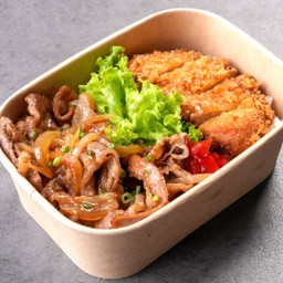 ข้าวหน้าทูโทน (ข้าวหน้าเนื้อและหมูชุบแป้งทอด)