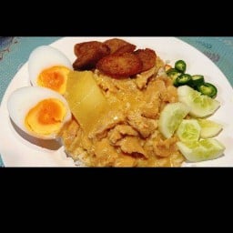 แกงกะหรี่นายโย่ง สาขา2 สาขา2 เปิดร้าน 10.30 น.