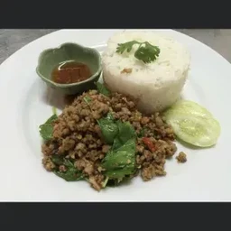 ข้าวราดกะเพราหมูสับ