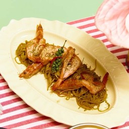 สปาเก็ตตี้คั่วแห้งพริกไทยกุ้ง