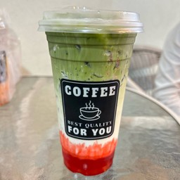 ชาเขียวสตรอเบอร์รี่นมสด