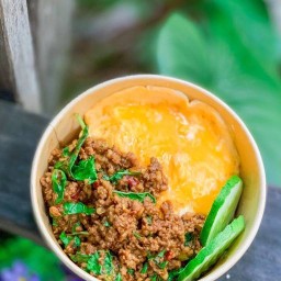 ไม่อร่อยให้ต่อยแมว