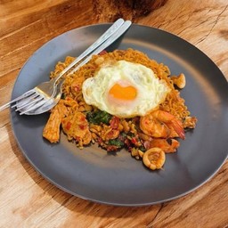 กะเพรามาม่า