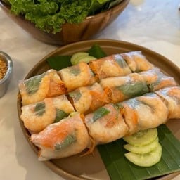 เปาะเปี้ยะสดไส้กุ้ง