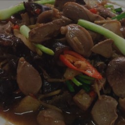 เครื่องในไก่หวาน [ เป็นกับข้าว ]