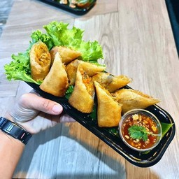เปาะเปี๊ยะหมูสับเห็ดหอม