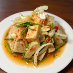 ยำหมูยอ