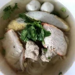 ก๋วยเตี๋ยวน้ำใส