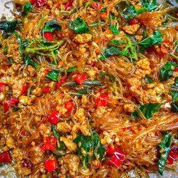 กระเพราหมูสับใส่วุ้นเส้นเหนียวนุ่มสูตร 5 พริกเป็นกับข้าว