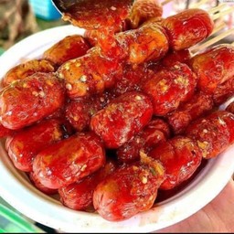 ลูกชิ้นทอด*ยำลูกชิ้นปลาโรงไม้.น้ำจิ้มรสเด็ด เพชรเกษม 112 แยก 9 อยู่ตรงโรงไม้