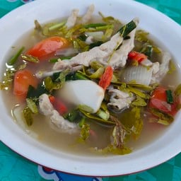 ร้านแม่บักปั้น ผัดไทกุ้งสด ขนมจีนรสเด็ด