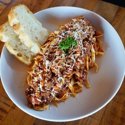 บีพโบโลเนส