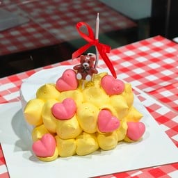 เค้กlovely bear hearts(ฟองเหลือง ช็อคชมพู)