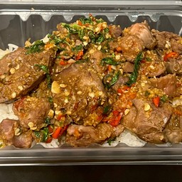 ข้าวผัดกะเพราะเครื่องใน