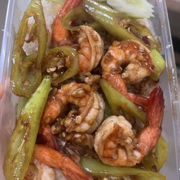 ผัดพริกอ่อน ราดข้าว (เลือกเนื้อสัตว์ได้เลยจ้า)