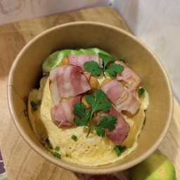 ข้าวำข่ข้นไส้กรอกพันเบคอน