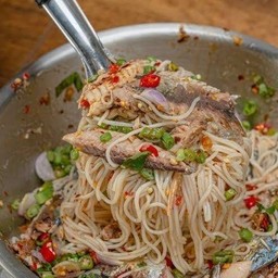 ยำขนมจีนปลาทู