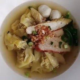 เกี๋ยวหมูน้ำ