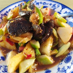 ตำผลไม้ปู ปลาร้าหรือตำไทย