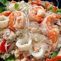 ยำวุ้นเส้นทะเล
